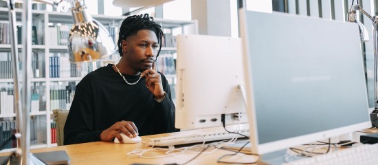 Le lieu de travail prévu dans le contrat peut-il être modifié ?