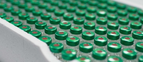 Infirmiers : un projet de décret autorise le stockage des vaccins